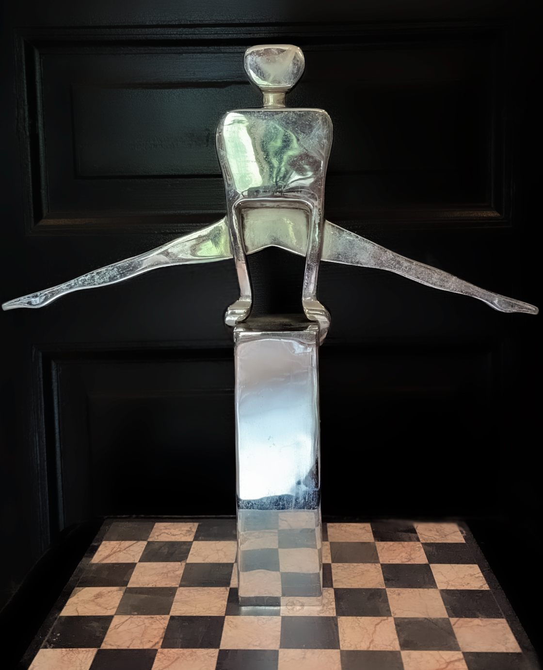 Vintage Dolbi Cashier chrome statue (1987)